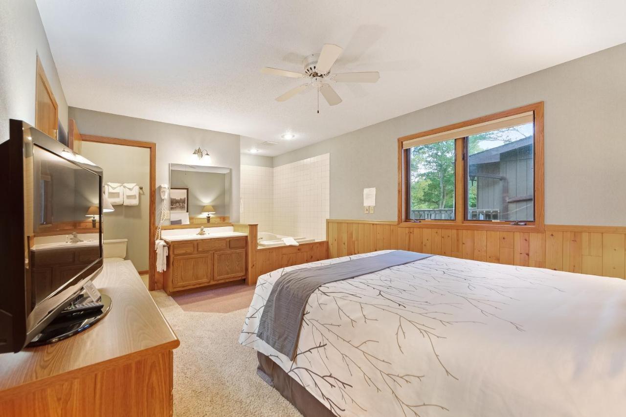 إيغل ريفير Chanticleer Inn: Villa 8 المظهر الخارجي الصورة